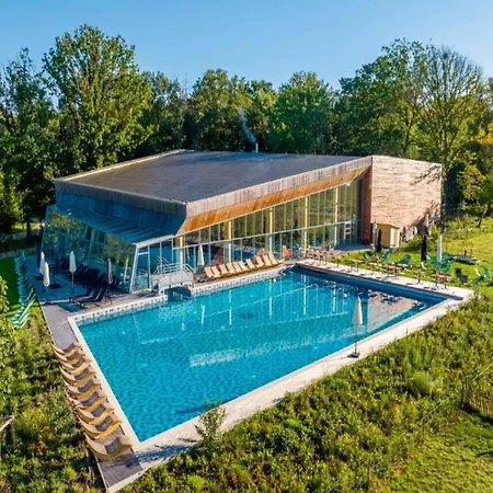 Stylish Hideaway With Sauna Dom wakacyjny *