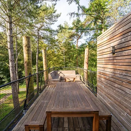 Dom wakacyjny Stylish Hideaway With Sauna Antoing