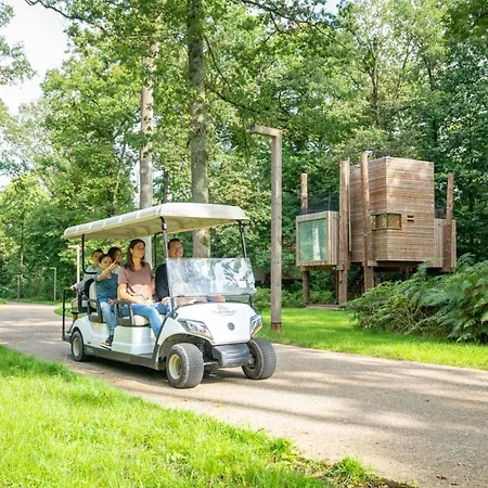 Dom wakacyjny Stylish Hideaway With Sauna Antoing
